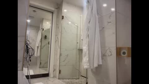 Litchie69 online show from 10/22/25, 11:59