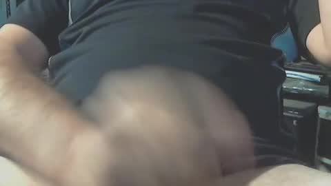 Snapshot of southcoastguynsw chatting on 02/16/25, 10:43 southcoastguynsw online show from 02/16/25, 10:43