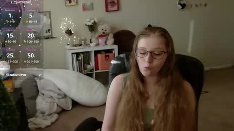 Snapshot of southerbunny chatting on 10/10/25, 12:59 Bunnydathug online show from 10/10/25, 12:59