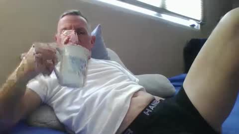 Snapshot of sox1957 chatting on 02/10/26, 06:45 sox1957 online show from 02/10/26, 06:45