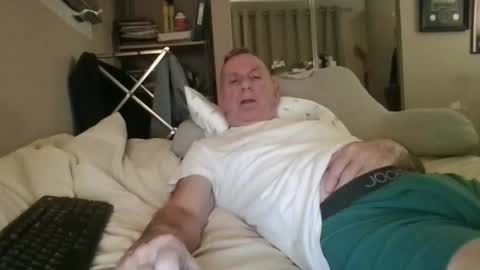 Snapshot of sox1957 chatting on 02/18/26, 07:48 sox1957 online show from 02/18/26, 07:48