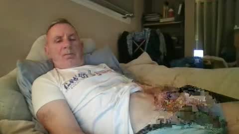 Snapshot of sox1957 chatting on 02/19/26, 10:22 sox1957 online show from 02/19/26, 10:22