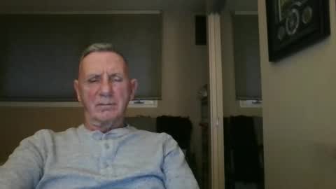 Snapshot of sox1957 chatting on 02/19/26, 10:28 sox1957 online show from 02/19/26, 10:28