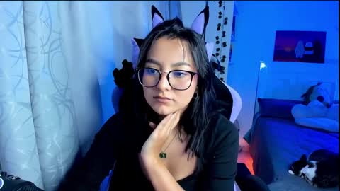 Lili online show from 12/11/24, 10:27