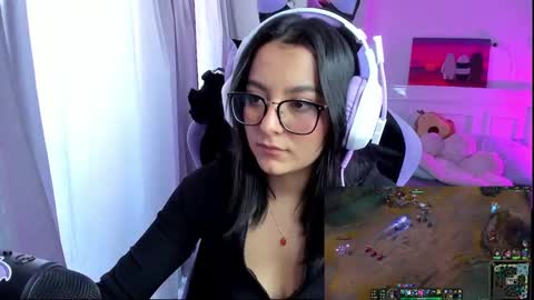 Lili online show from 01/12/25, 07:31