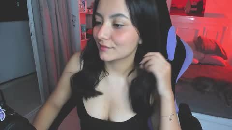 Lili online show from 10/02/25, 11:01