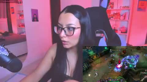 Lili online show from 07/12/26, 12:56