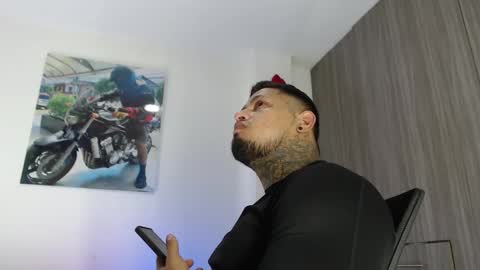 soy_apolo online show from 11/04/25, 12:37