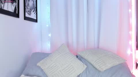 Snapshot of soy_iris chatting on 02/27/25, 11:48 Irisita online show from 02/27/25, 11:48