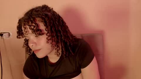 Snapshot of soy_jacky18 chatting on 02/27/25, 05:15 Jacky online show from 02/27/25, 05:15