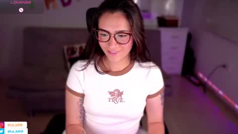 Luisa    online show from 03/11/25, 02:32