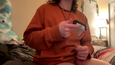 Snapshot of soyboy201 chatting on 02/25/25, 01:41 Soyboy20 online show from 02/25/25, 01:41