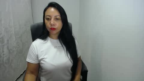 soy Elena online show from 04/25/26, 11:13