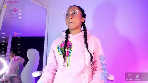 Juliana online show from 01/15/26, 12:15