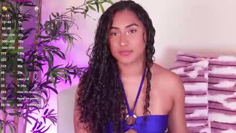 Snapshot of soyjuliana19 chatting on 07/16/26, 12:33 Juliana online show from 07/16/26, 12:33