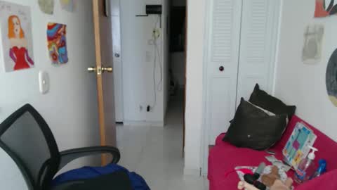 Nana Bela  online show from 10/16/25, 03:13