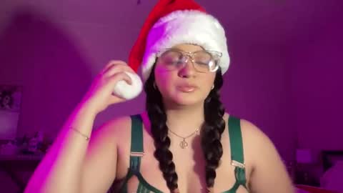 Snapshot of soyoceanne chatting on 12/20/25, 04:19 Soyoceanne online show from 12/20/25, 04:19