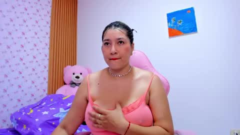SoyQueen online show from 05/18/26, 04:07