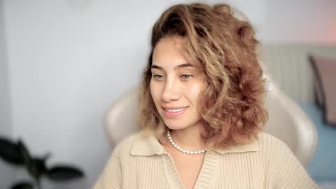 Snapshot of soytulu_ chatting on 12/30/24, 03:47 brisa s online show from 12/30/24, 03:47