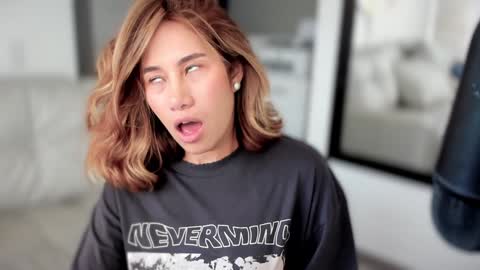 Snapshot of soytulu_ chatting on 01/13/25, 09:52 brisa s online show from 01/13/25, 09:52