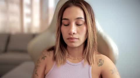 Snapshot of soytulu_ chatting on 03/10/25, 07:50 brisa s online show from 03/10/25, 07:50