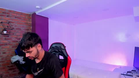 Gabo Lucas and Justin online show from 03/31/26, 09:37