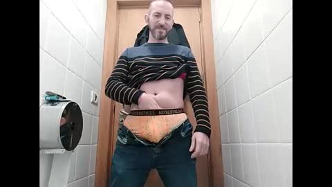 Manu  online show from 02/06/25, 05:57