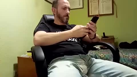 Manu  online show from 03/04/25, 05:56