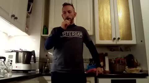 Manu  online show from 09/29/25, 04:39