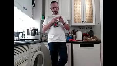 Manu  online show from 10/01/25, 09:59