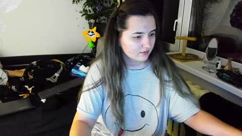 Snapshot of spanking_girls chatting on 12/22/24, 02:06 Evgenia online show from 12/22/24, 02:06