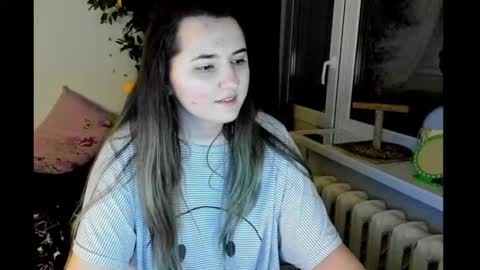 Snapshot of spanking_girls chatting on 12/24/24, 12:22 Evgenia online show from 12/24/24, 12:22