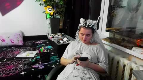 Snapshot of spanking_girls chatting on 01/16/25, 01:48 Evgenia online show from 01/16/25, 01:48