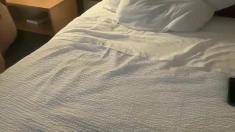 Snapshot of spankkmereddd chatting on 09/23/25, 01:41 spankkmereddd online show from 09/23/25, 01:41