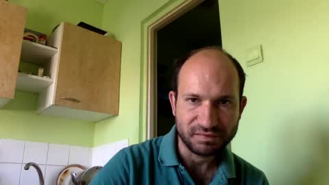 Snapshot of sparei7 chatting on 06/21/26, 11:24 Snaiky online show from 06/21/26, 11:24