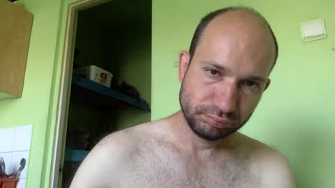 Snapshot of sparei7 chatting on 07/01/26, 09:00 Snaiky online show from 07/01/26, 09:00