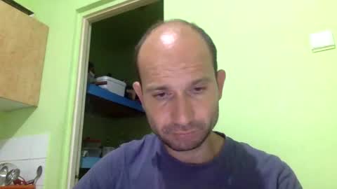 Snapshot of sparei7 chatting on 07/05/26, 10:06 Snaiky online show from 07/05/26, 10:06
