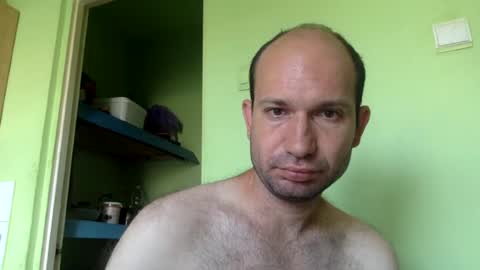 Snapshot of sparei7 chatting on 07/18/26, 09:24 Snaiky online show from 07/18/26, 09:24
