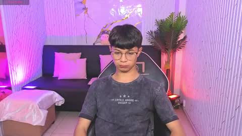 spark_tay online show from 04/26/26, 03:04