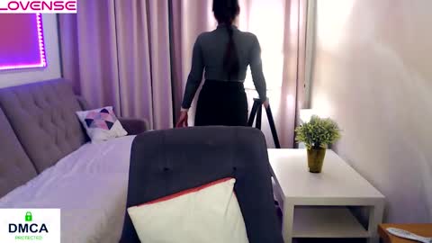 Snapshot of sparkling_starlet67 chatting on 02/21/26, 05:41 Ilona online show from 02/21/26, 05:41