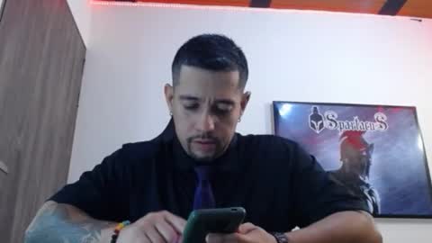     online show from 12/23/25, 05:38