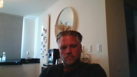 DutchDude online show from 04/21/26, 09:15