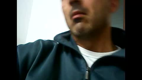 Snapshot of speed0800 chatting on 01/11/25, 12:22 Speed online show from 01/11/25, 12:22