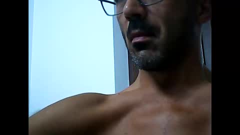 Snapshot of speed0800 chatting on 09/23/25, 10:35 Speed online show from 09/23/25, 10:35