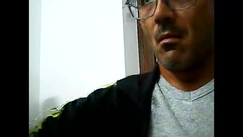 Snapshot of speed0800 chatting on 10/17/25, 10:23 Speed online show from 10/17/25, 10:23