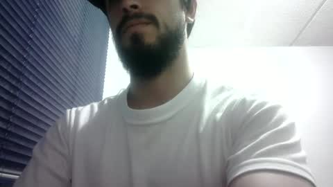 Snapshot of sperm_donor94 chatting on 02/25/25, 11:33 sperm_donor94 online show from 02/25/25, 11:33