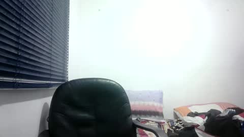 Snapshot of sperm_donor94 chatting on 09/17/25, 10:22 sperm_donor94 online show from 09/17/25, 10:22