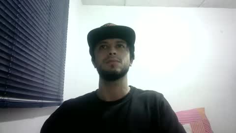 Snapshot of sperm_donor94 chatting on 09/21/25, 01:29 sperm_donor94 online show from 09/21/25, 01:29