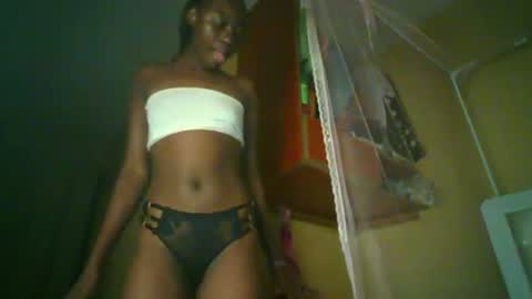 Snapshot of spicedebony13 chatting on 06/29/26, 10:43 spicedebony13 online show from 06/29/26, 10:43