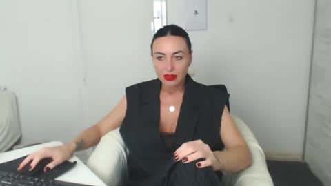Carla online show from 02/02/25, 05:48